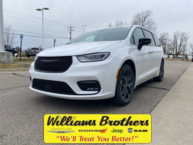 2026 Chrysler Pacifica