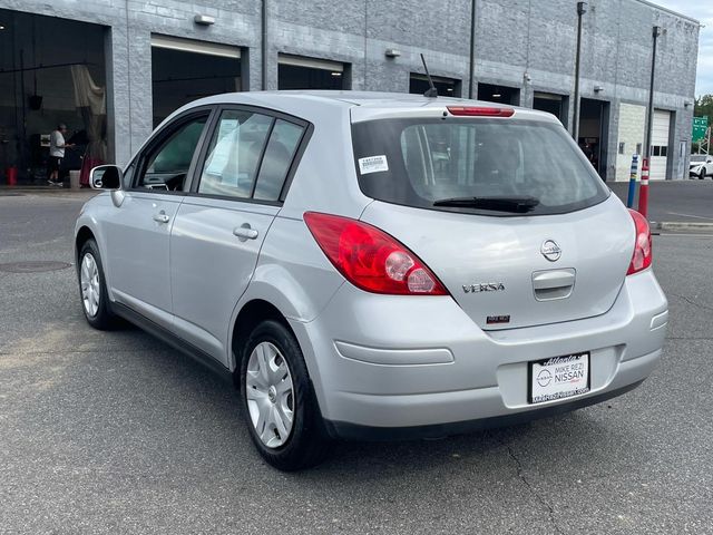 2011 Nissan Versa 1.8 S 5