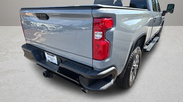 Used 2025 Gray Chevrolet Custom image 38