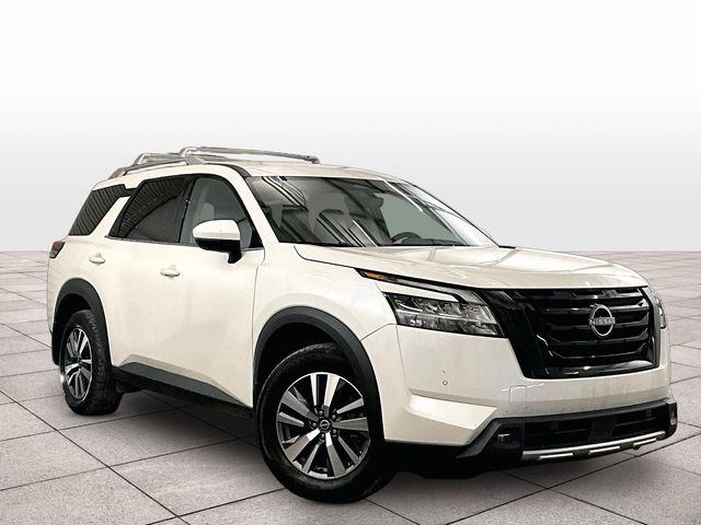 2023 Nissan Pathfinder SL White at Sutliff Volkswagen