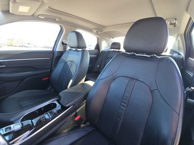 2021 Hyundai Sonata Limited:45064A