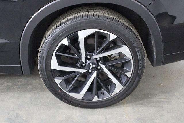 MitsubishiOutlander PHEV38