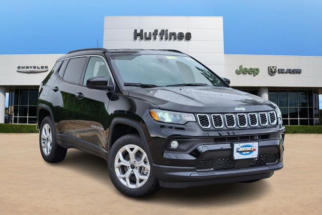 2025 Jeep Compass Latitude 1