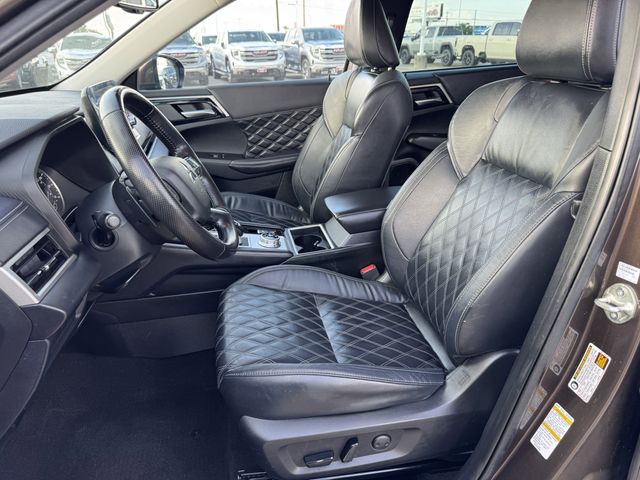 2022 Mitsubishi Outlander SEL Brown at North Houston Mitsubishi