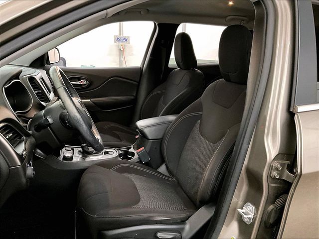 2019 Jeep Cherokee Latitude Beige at Bob Ruth Ford