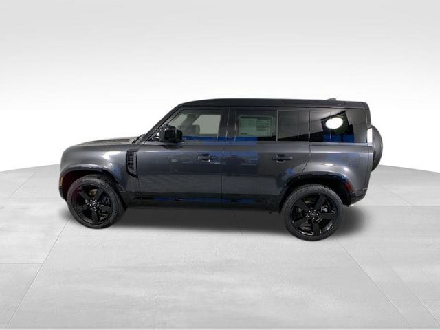 2025 Land Rover Defender 110 X-Dynamic SE 4