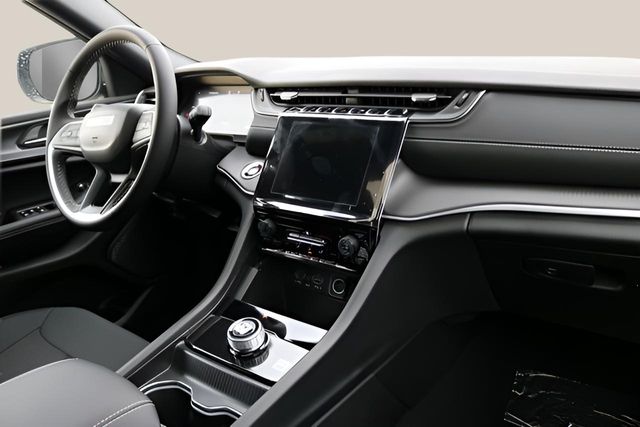 New Car 2025 Jeep Grand Cherokee L  Laredo X For Sale Under $35,000 In Austin, Texas