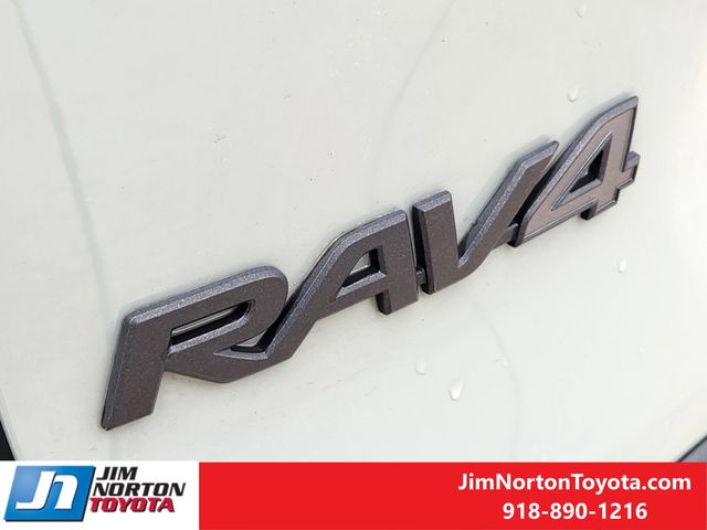 2023 Toyota RAV4 Adventure 12