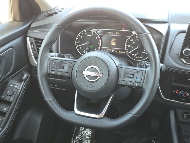 2024 Nissan Rogue SV:B02301