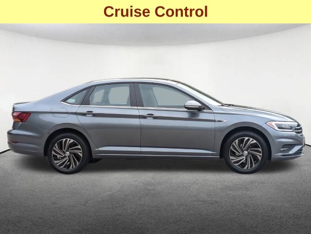 2019 Volkswagen Jetta SEL Premium 4