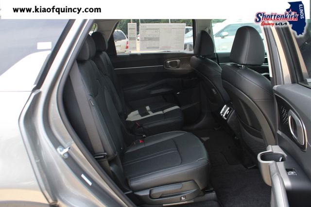 New 2026 Kia Sorento Hybrid SUV