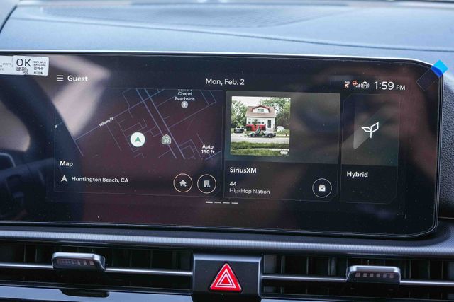 View vehicle photo 7