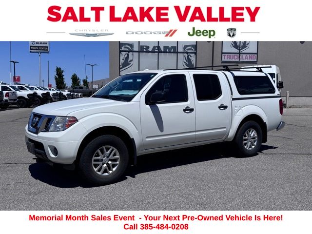 Glacier White 2017 Nissan Frontier SV V6 Crew Cab 4WD Pickup Truck Four-Wheel Drive 5-Speed Automatic Overdrive