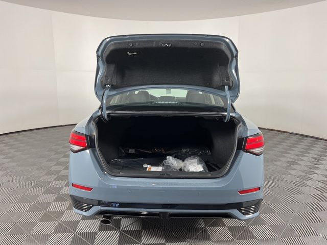 2025 Atlantic Gray Metallic/Super Black Nissan Sentra SR FWD Sedan