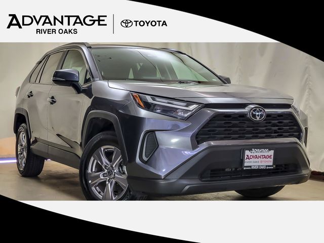 2024 Toyota RAV4 XLE FWD