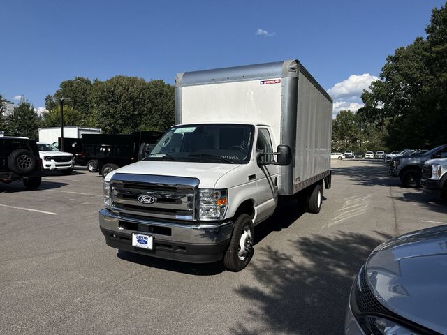 2027 Ford E-450SD 16FT BOX/LIFTGATE