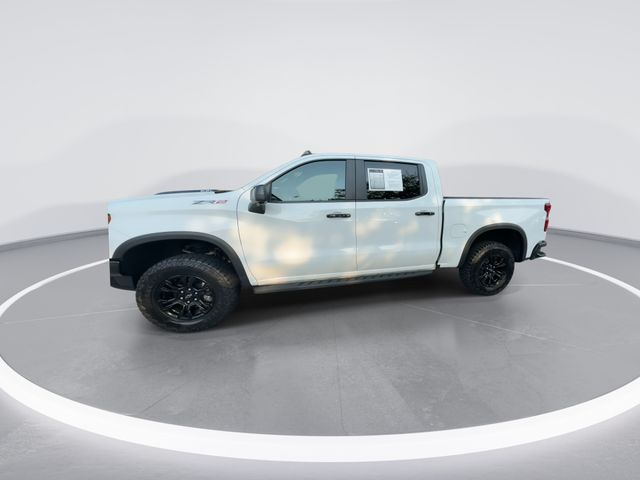 Used 2023 White Chevrolet ZR2 image 4