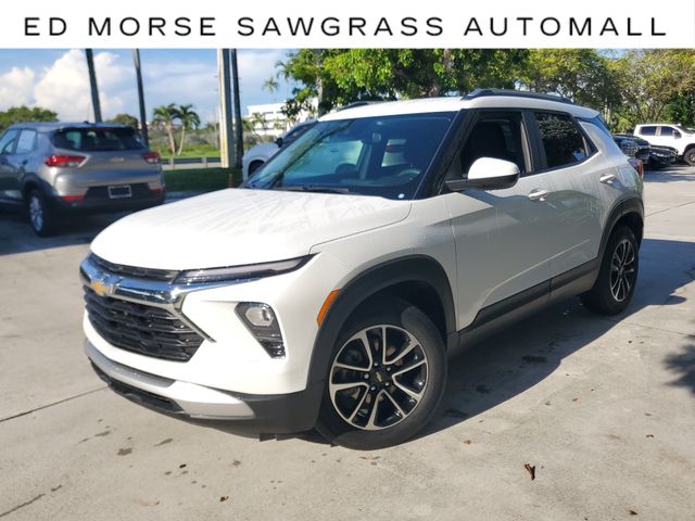 Summit White 2025 Chevrolet Trailblazer SUV / Crossover Front-Wheel Drive Continuously Variable Transmission