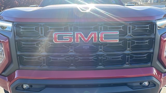 2024 GMC Canyon Elevation 9