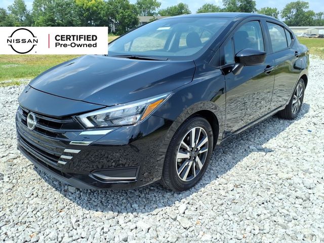 Super Black Metallic 2025 Nissan Versa Sedan Front-Wheel Drive Continuously Variable Transmission