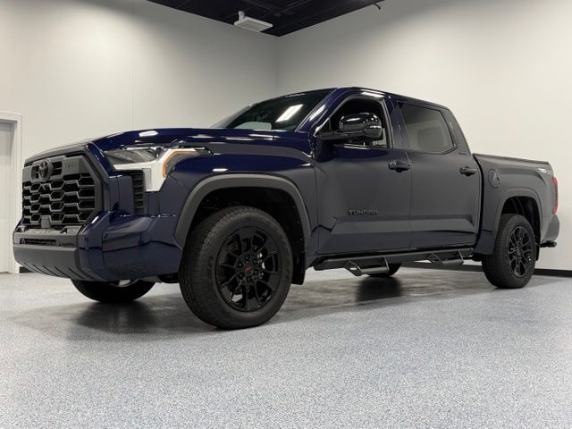 Used 2025  Toyota Limited image 4