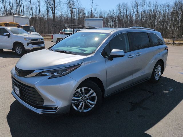 2024 Toyota Sienna Platinum 7-Passenger AWD