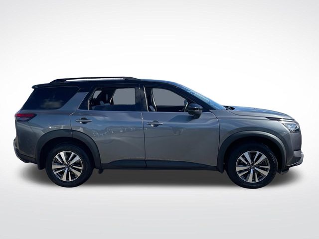 2022 Nissan Pathfinder SL 9