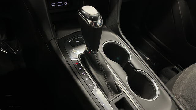 Used 2019 Pacific Blue Metallic Chevrolet LT image 18