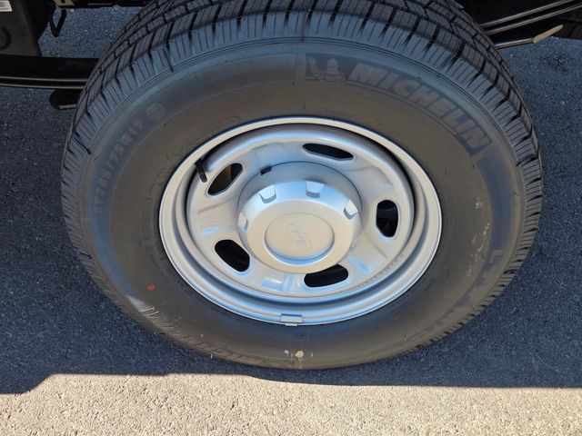 New 2026 Ford Super Duty F-250 Regular Cab 8' Box XL