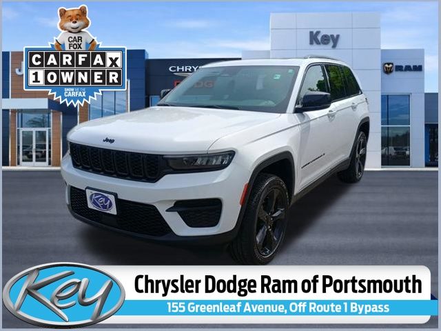 Bright White Clearcoat 2023 Jeep Grand Cherokee SUV / Crossover Four-Wheel Drive 8-Speed Automatic