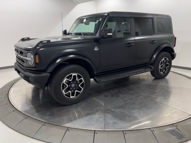 2025 Ford Bronco Outer Banks 4-Door 4WD