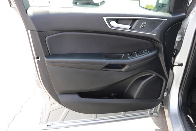 2024 Ford Edge SEL photo