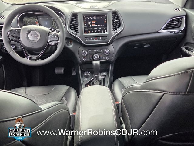 Used 2023 White Jeep Altitude image 9