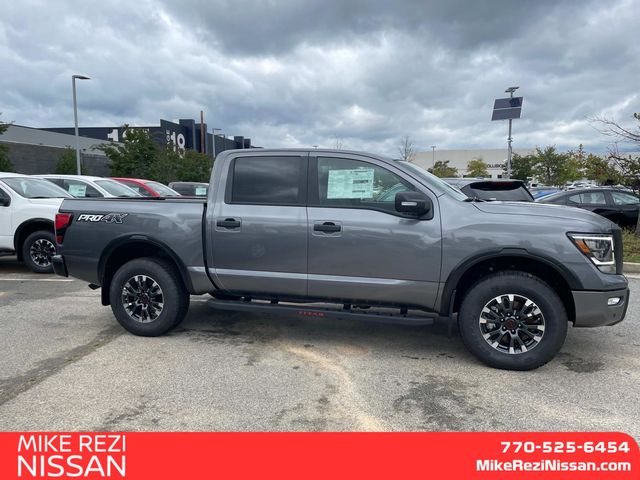 2024 Nissan Titan PRO-4X 2