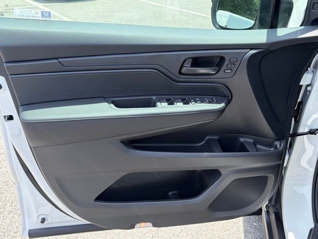 new 2026 Honda Odyssey car, priced at $43,833