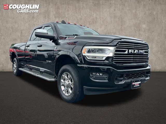 Diamond Black Crystal Pearlcoat 2021 RAM 3500 Pickup Truck Four-Wheel Drive 6-Speed Automatic