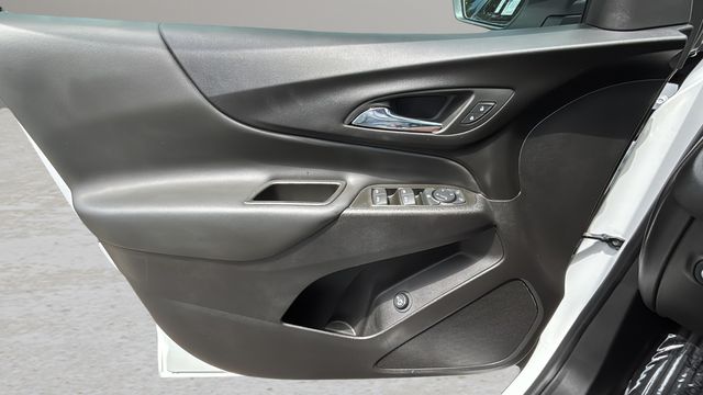 Used 2024 White Chevrolet LT image 17