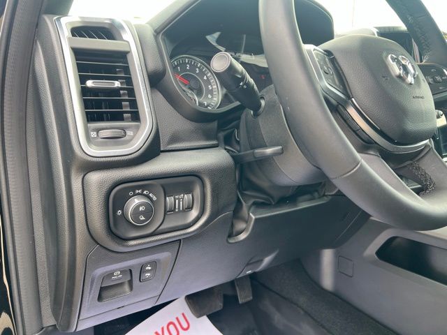 2025 Ram 1500 Big Horn/Lone Star - Diamond Black exterior view 15