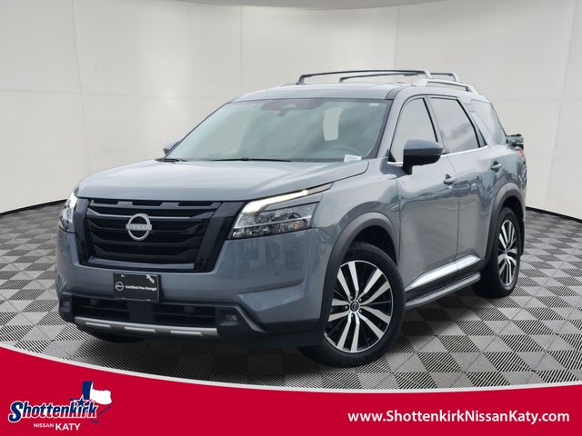 2024 Nissan Pathfinder Platinum 2WD's photo