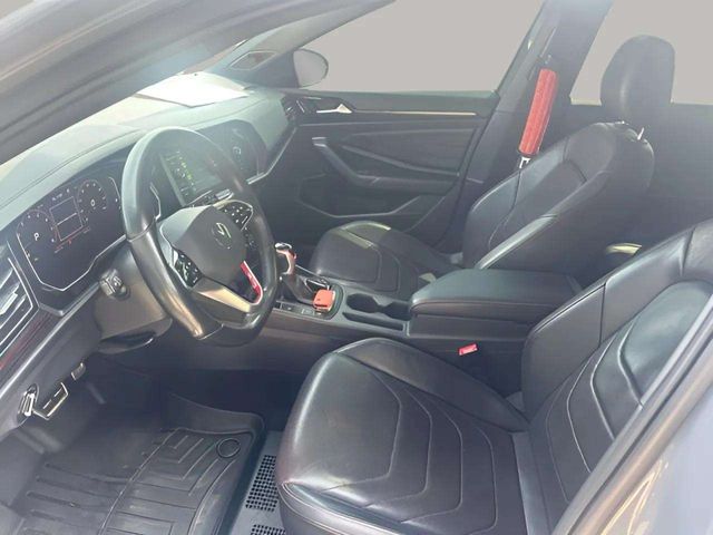 VolkswagenJetta GLI8
