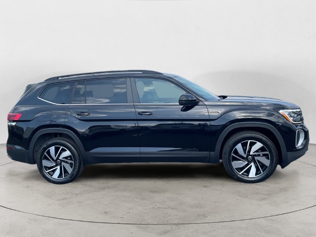 New 2026 Black Volkswagen SE w/Technology image 6