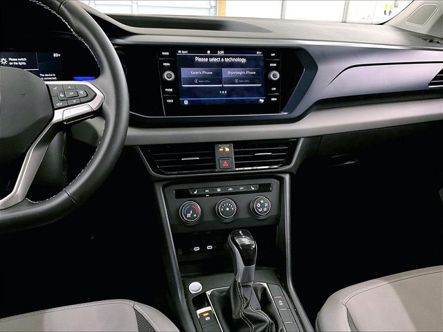 2022 Volkswagen Taos 1.5T SE  at Subaru and VW of Moon Township