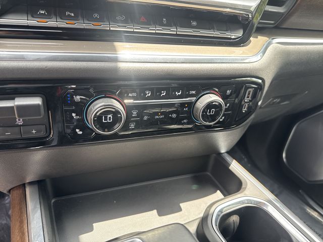 Used 2022  Chevrolet High Country image 23
