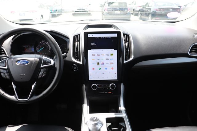 2024 Ford Edge SEL photo