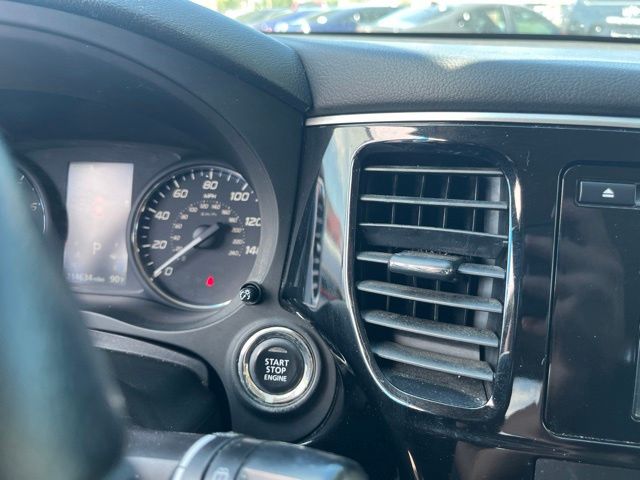 MitsubishiOutlander19