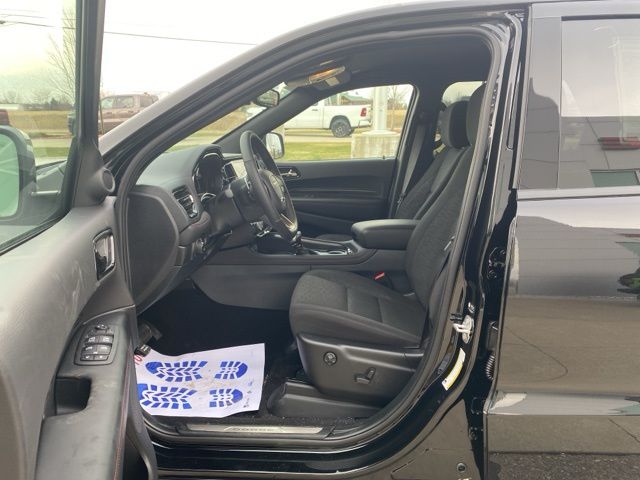 2026 Dodge Durango GT HEMI V8 - DB Black Crystal Clearcoat exterior view 11