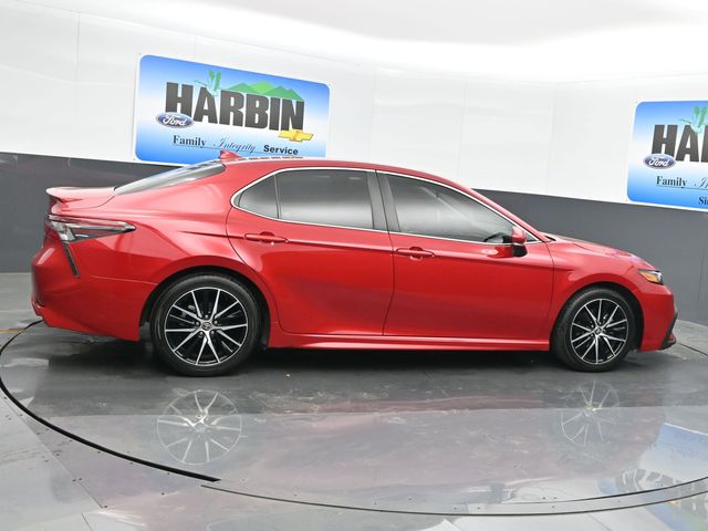 2021 Toyota Camry SE photo