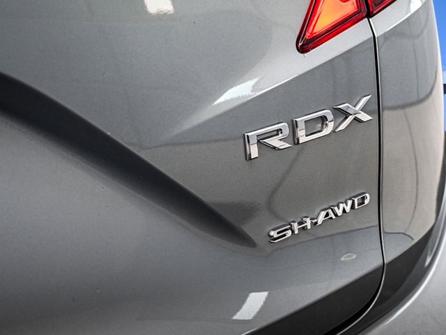 2026 Acura RDX Technology Package - Solar Silver Metallic exterior view 10