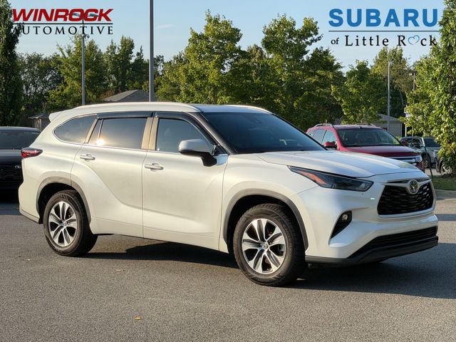 Pearl 2024 Toyota Highlander Hybrid SUV / Crossover Front-Wheel Drive Continuously Variable Transmission