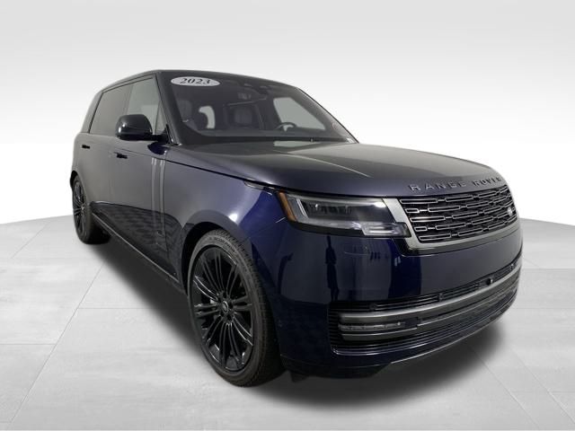 2023 Land Rover Range Rover SE 11